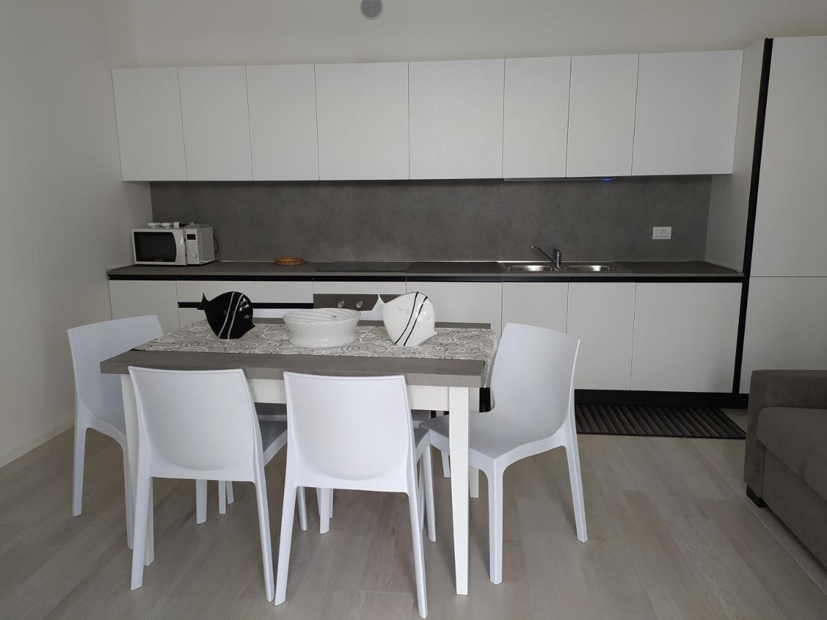 Apartamento F2 - Black And White *